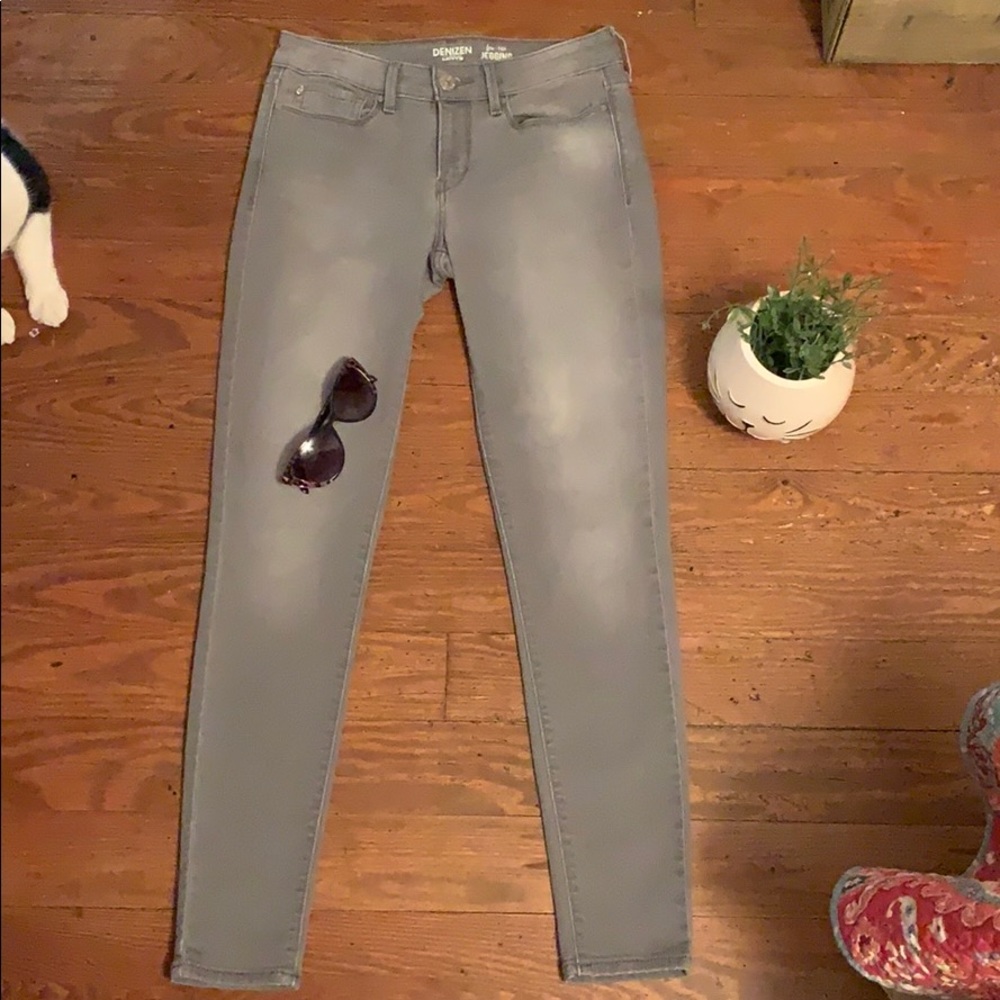 Levi's Denizen Jegging💕 Like New!!